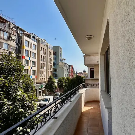 Luxury 2-bedroom - In The Centre Apartamento