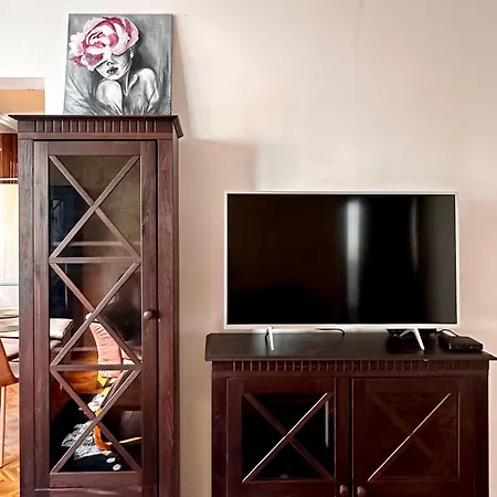 Luxury 2-bedroom - In The Centre * Burgas