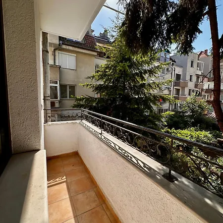 Luxury 2-bedroom - In The Centre Apartamento Burgas